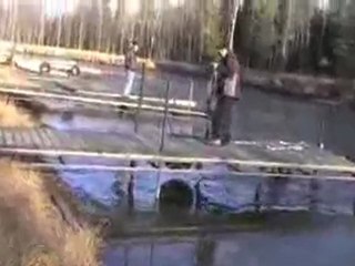 homme-gros-saut-glace