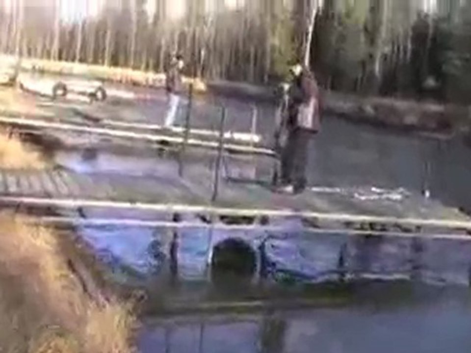 homme-gros-saut-glace