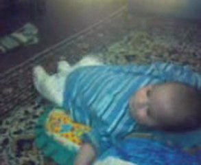 Yetenek Sizsiniz Yarışmasını  Heyecanla İzleyen Bebek