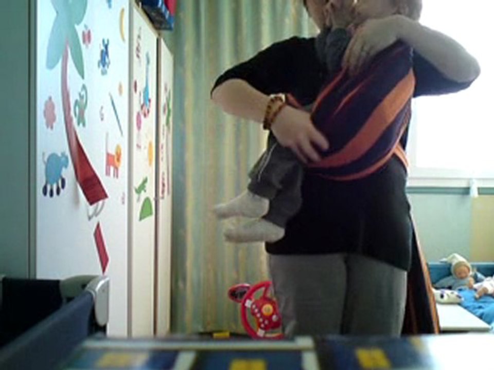 hamac - berceau dans écharpe de portage