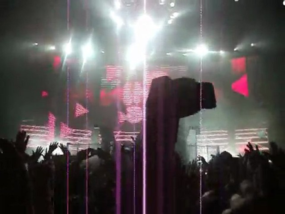 TIESTO // KALEIDOSCOPE TOUR 2010 SHEFFIELD  // Century