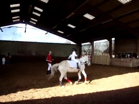 spectacle de voltiges par le poney club de bozouls