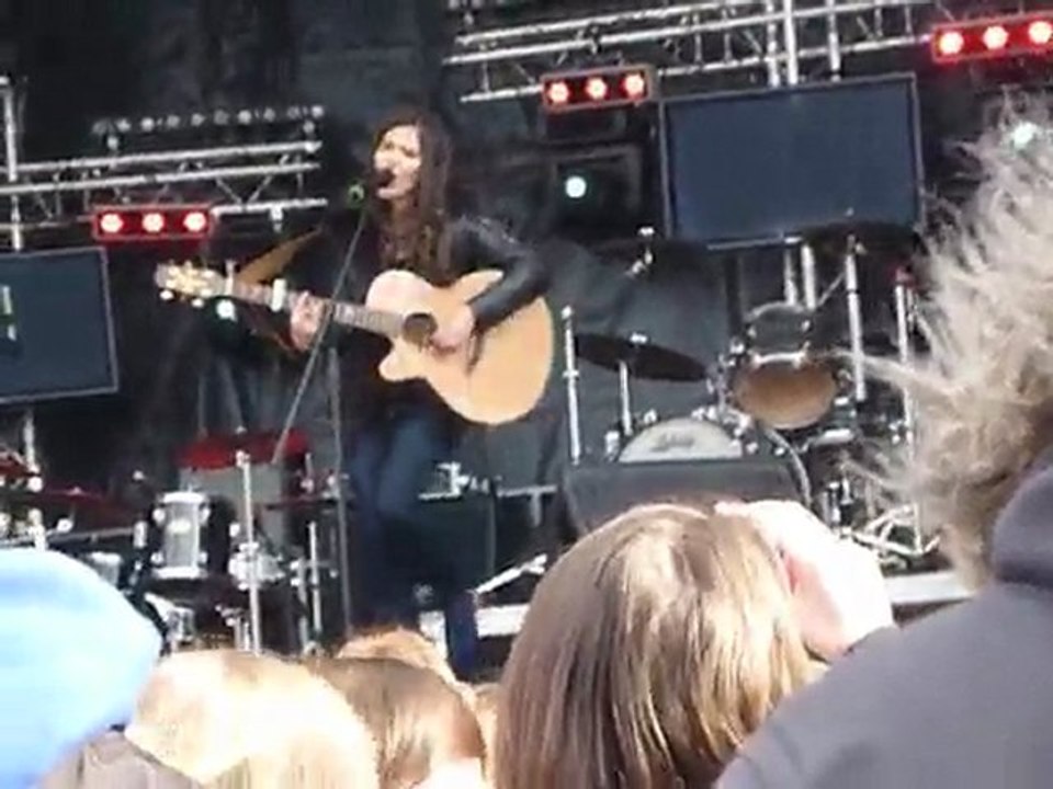 Joyce Jonathan: Pas besoin de toi (Live Ch'ti Grand Lille)