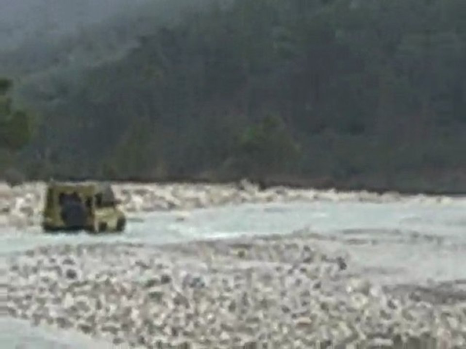 Land Rover-1