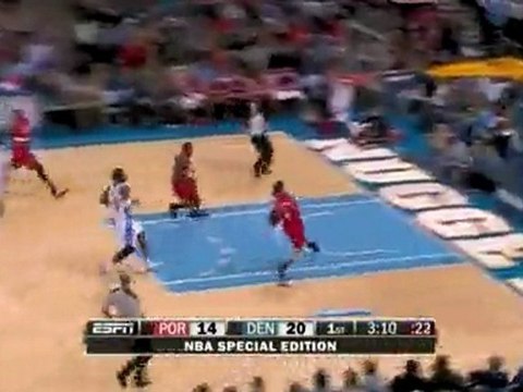 LaMarcus Aldridge gets the block, and then Jerryd Bayless fi