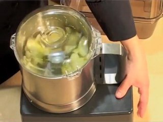 Combiné cutter et coupe-légumes R 301 Ultra - Démonstration