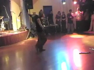 Démo nunchaku dojo dance