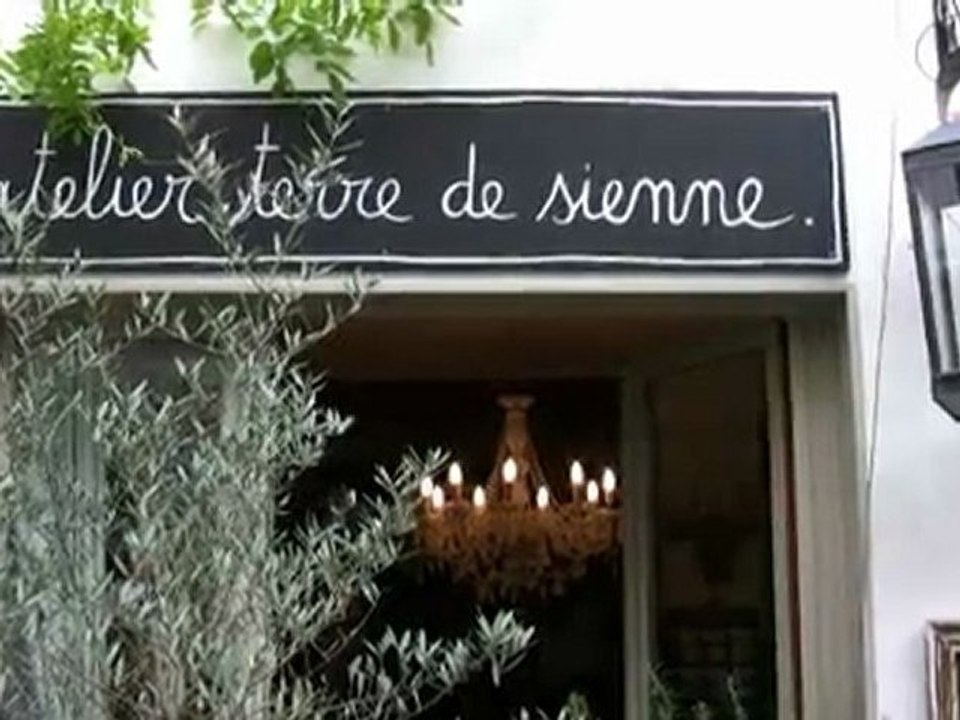 Atelier Terre de Sienne aux Batignolles