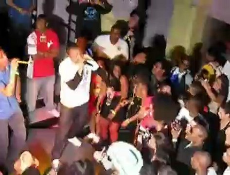 KENZY & RAFYA - Karnaval Bordo 2010 - Dom'inaction.