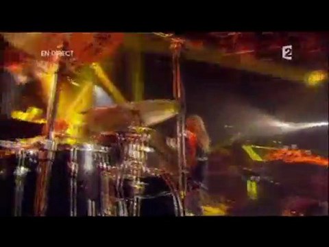 Izïa - Let Me Alone - Live aux Victoires de la musique 2010