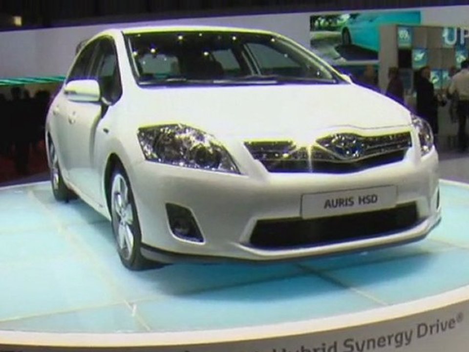 UP-TV Geneva Salon 2010: Toyota Auris Full-hybrid (EN)