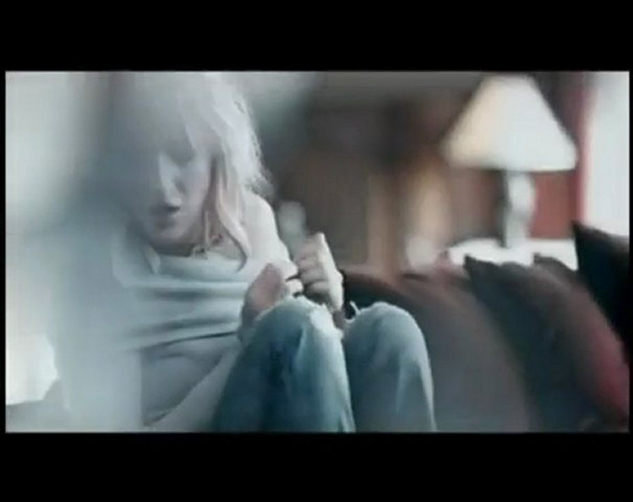 Nazli - Beni Sevme [YENI KLIP 2010] ´WwW.SeSLiMaHaL.CoM