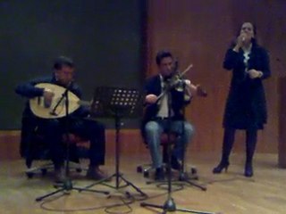 Jale Akkaya - Gülü Susuz Seni Aşksız Bırakmam