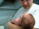 11/01/2010 : après le bain, avec ptit papa