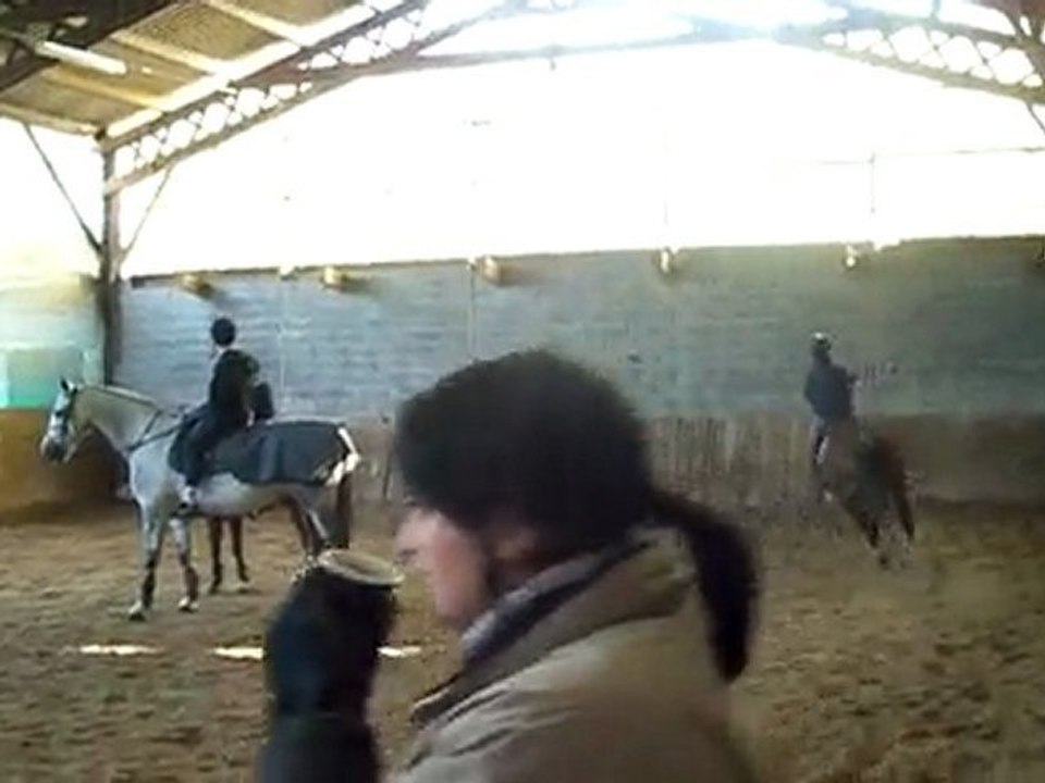 nymphia essaie sur les barres