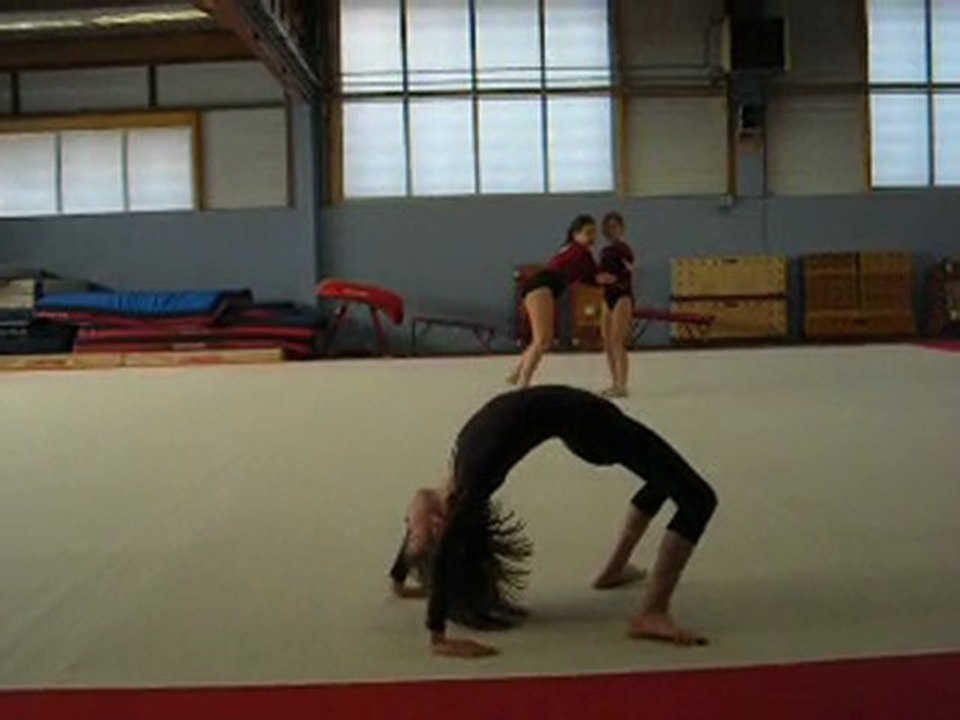 Gymnaste en herbe !!!!!