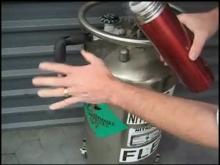 Deanzo overclocks Intel's Gulftown (Core i7-980X) with LN2