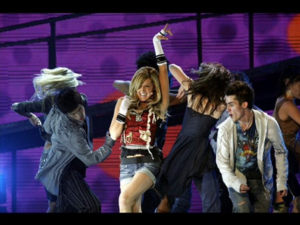 High School Musical The Concert Part 1 of 15