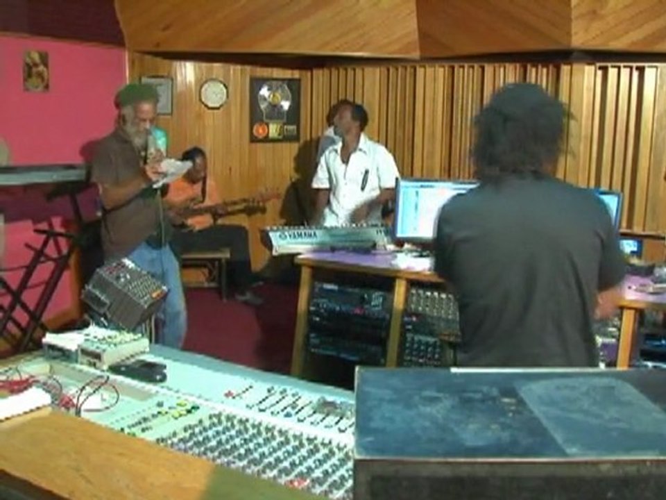 Congos - Long Video Teaser  live in Greece 2010