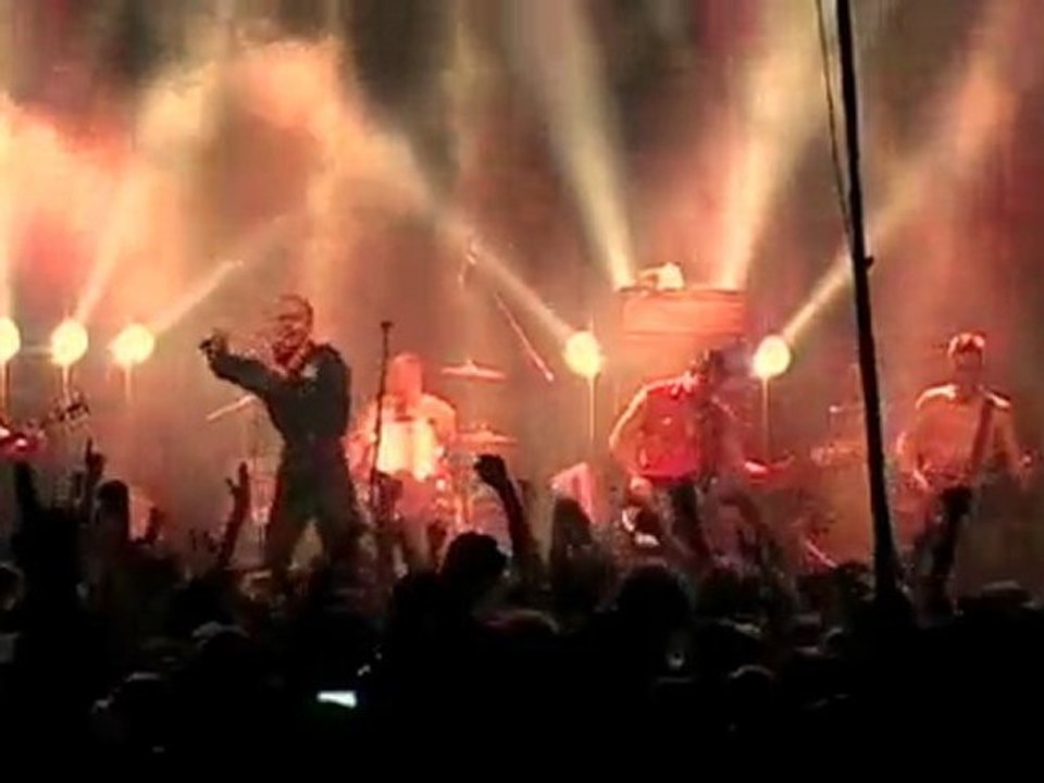 Les Sales Majestés Camarade Live 2007