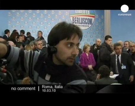 Berlusconi bites back as heckler wrecks news conference