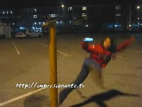 La fille de régis fait du karaté