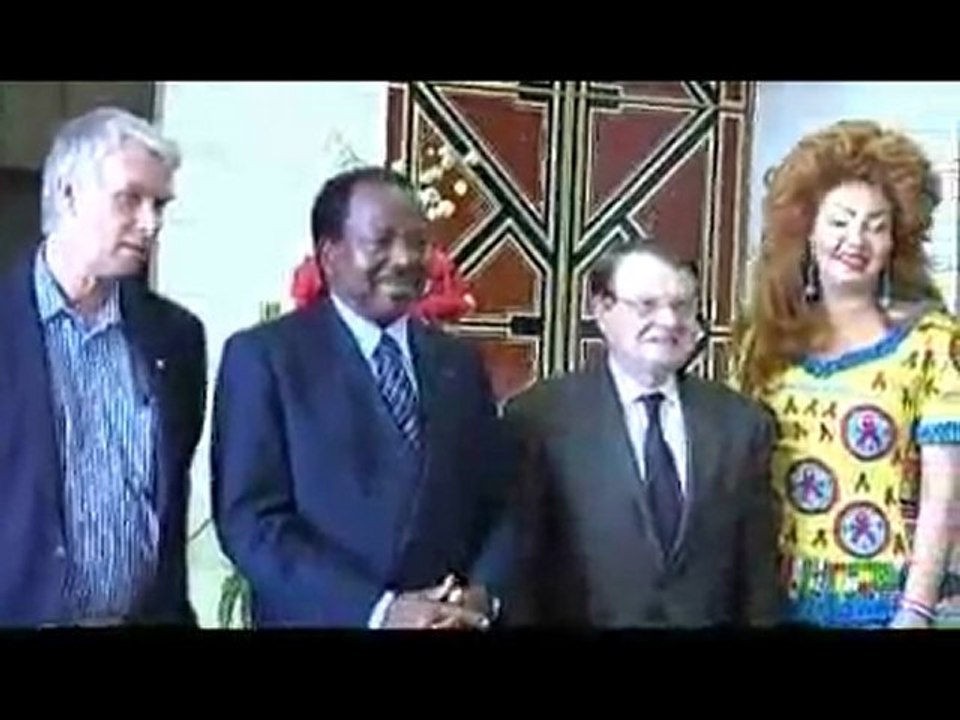 Madame Chantal Biya reçois le Prof  Luc Montagnier