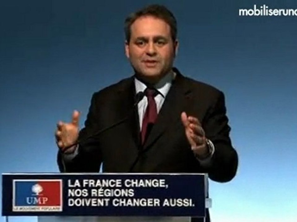 Xavier Bertrand piégé par les Identitaires niçois !