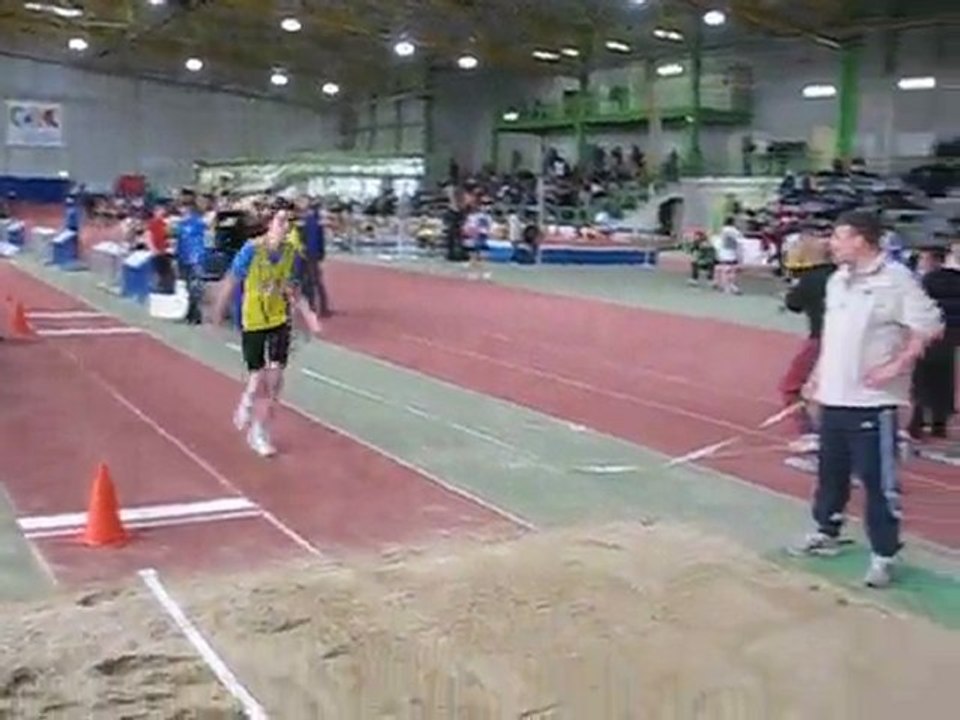 Vincent DUFOUR Champion de Picardie du TRIPLE SAUT Minimes