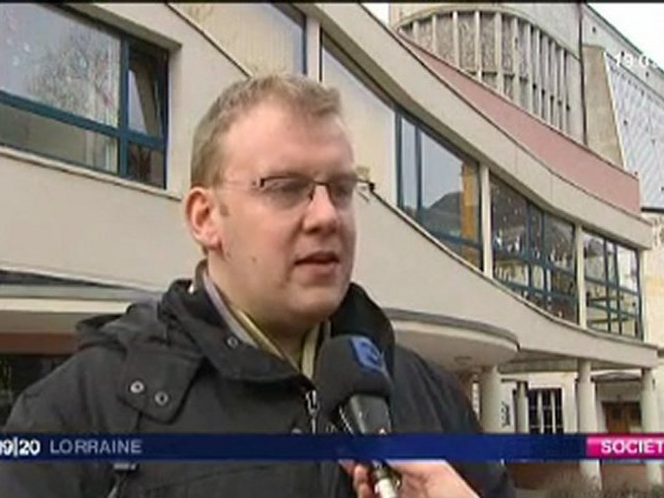 Pas de bébés à la consigne en Lorraine JT Fr3Lor 10 mars10