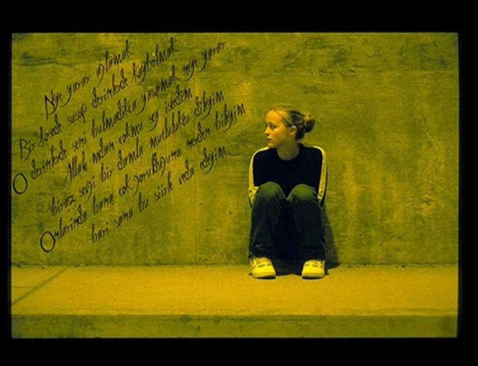 aşkım bu şarkı sana gelsin (:::: E::::M::::)