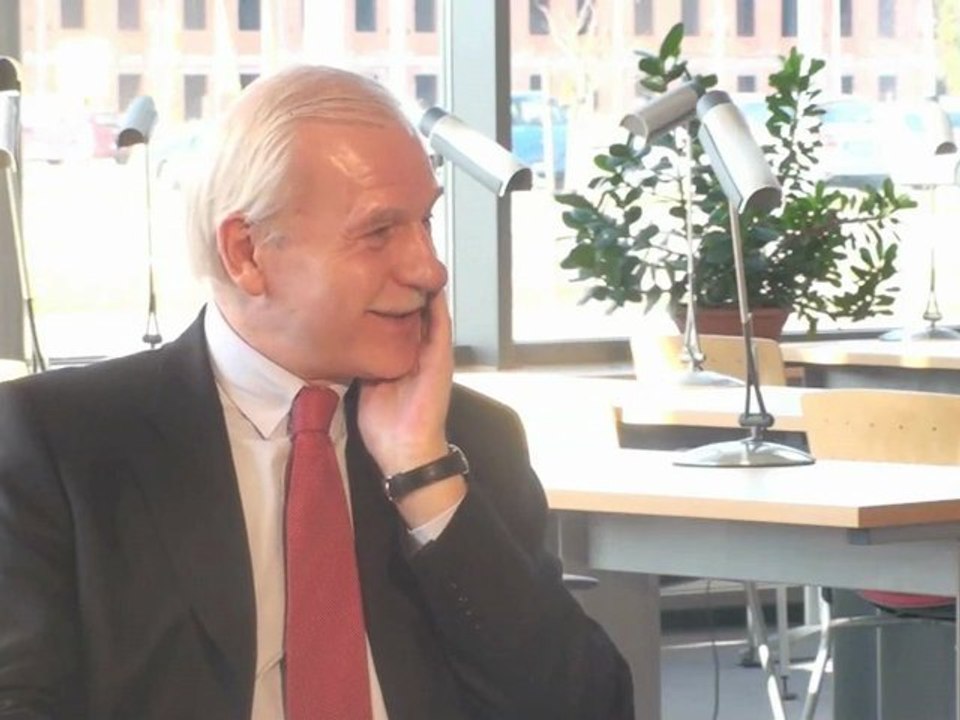 Między Nami Plus - dr Andrzej Olechowski