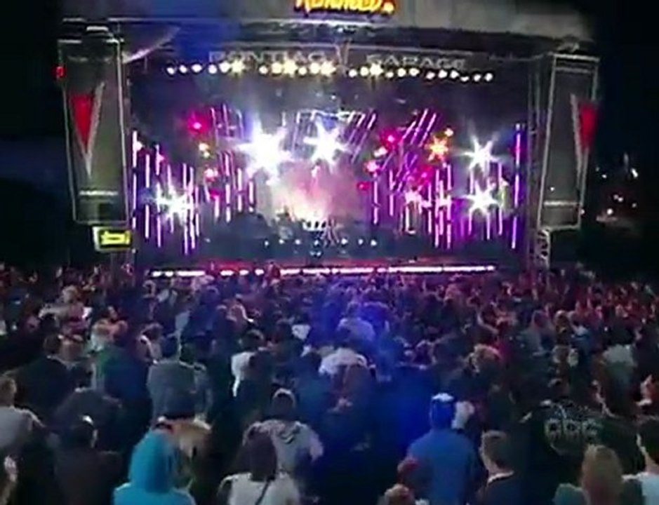 lily allen  the fear live