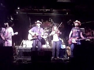 Alan Hunt Band - I Can't Quit Her Now