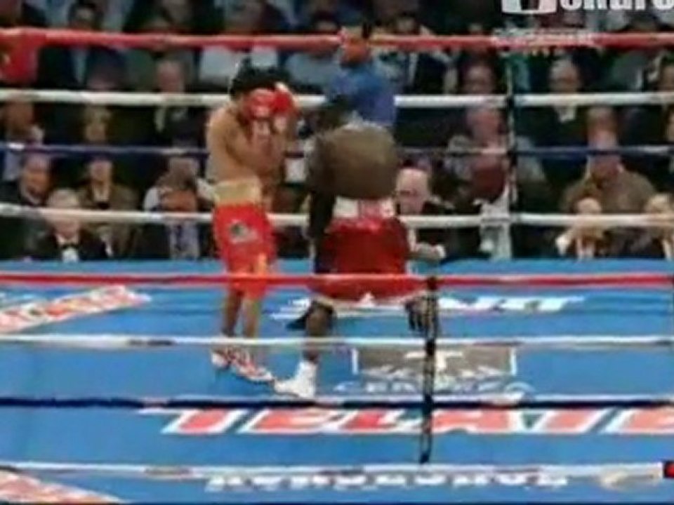 Manny Pacquiao vs Joshua Clottey - Round 8