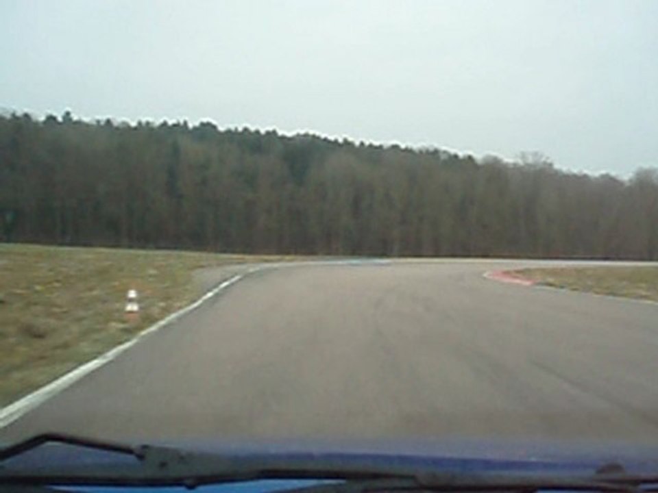 Saxo VTS 16v Ecuyers mars 2010 session 2