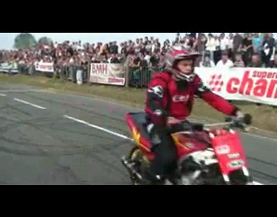 LE TEAM NO LIMIT EN SPECTACLE A SAINT CROIX SUR BUCHY