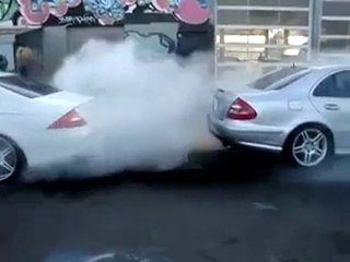 mercedesler lastik yakıyor ( garaj35.com )
