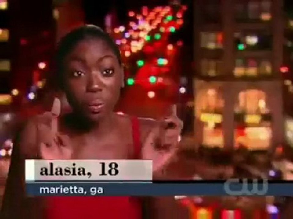 America's Next Top Model - Alexandra falls from runway