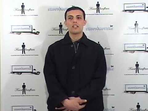 New York visitant, nos chauffeurs parlent français & plus