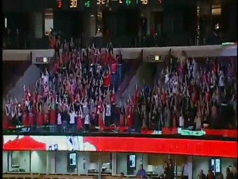 Flashmob I Gotta Felling dans un stade