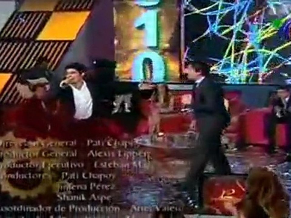 Yahir y Victor -Que bonita es esta Vida  12 campanadas_