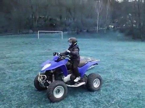 gianni 6 ans premier tour de quad de papa, 300 maxxer !!!