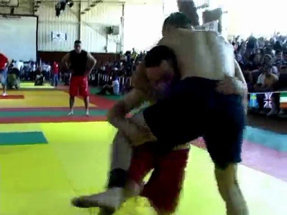 Speedy (VIVACITE) VS Fred Fernandez (FERNANDEZ) VIC II 2006