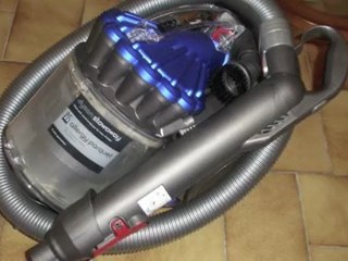 Dyson DC23 Allergy Parquet Vacuum Cleaner