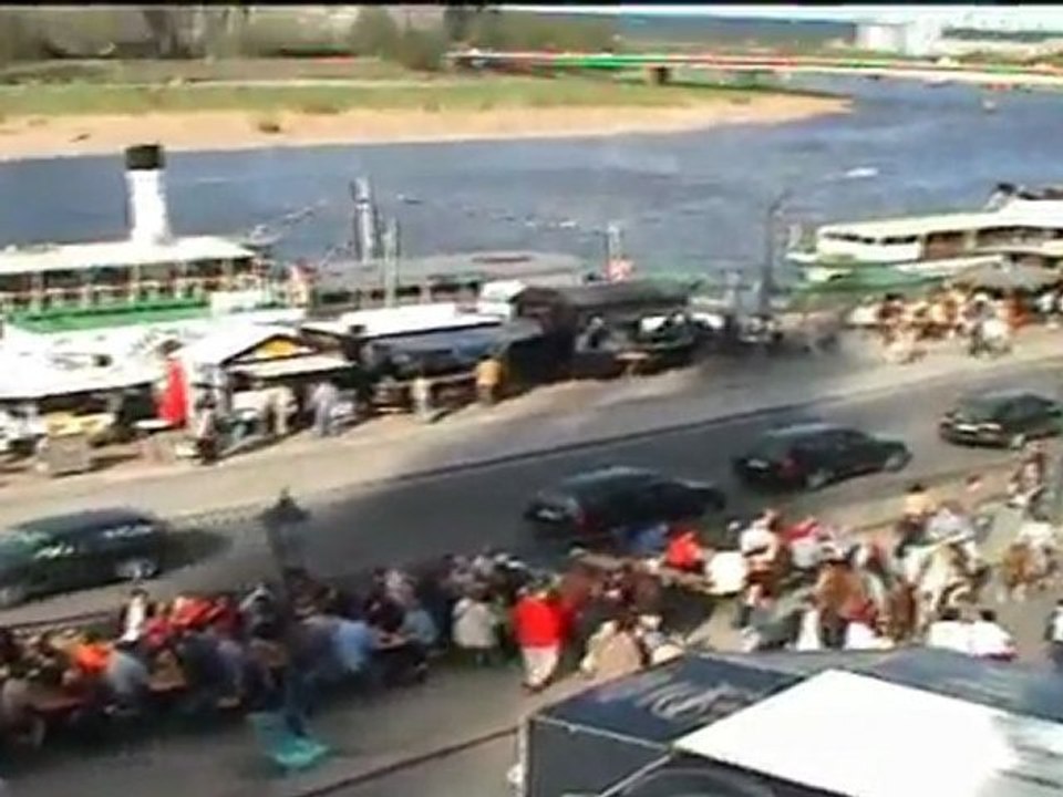 Spaziergang durch Dresden 1.Mai 2003