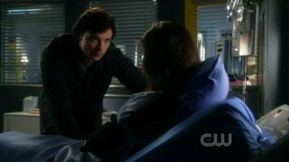 clois 9x10 : Lois at hospital