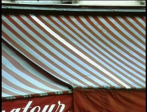 Daniel Buren Vit et travaille in situ (extrait)