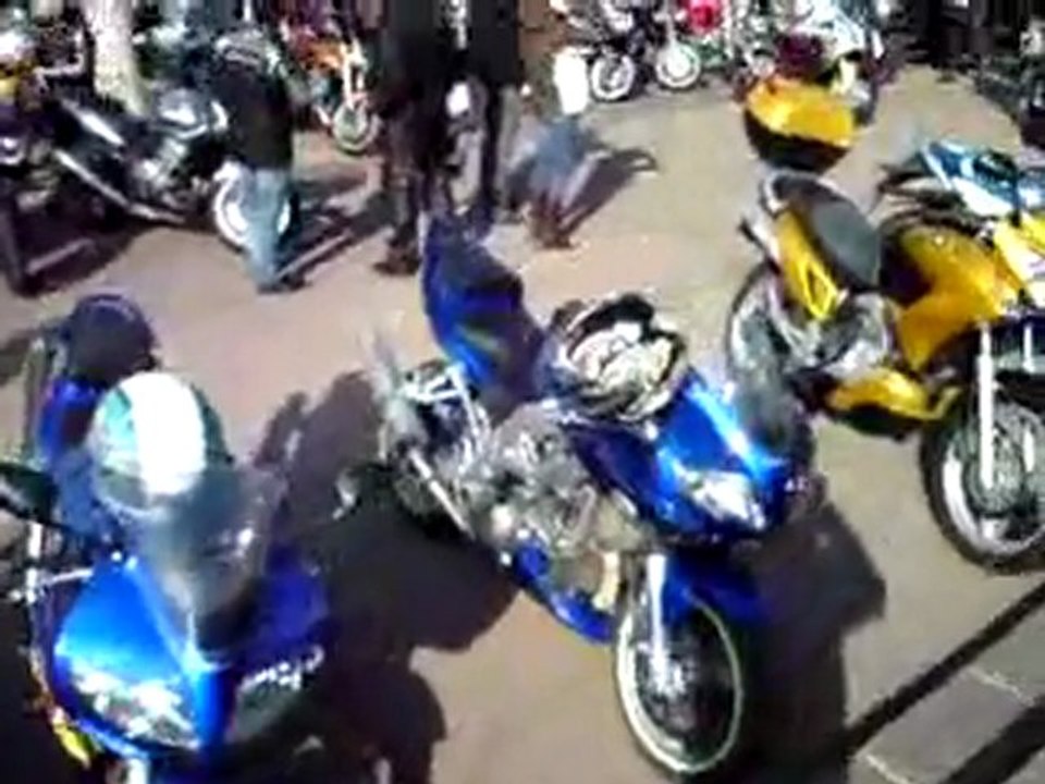 manif moto arriver a aix les bains 13.03.2010