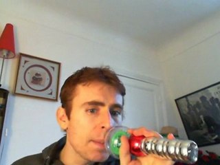 Wiwi égratigne "Pony"